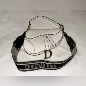 DIOR SADDLE BAG WITH EXTRA STRAP (USED)